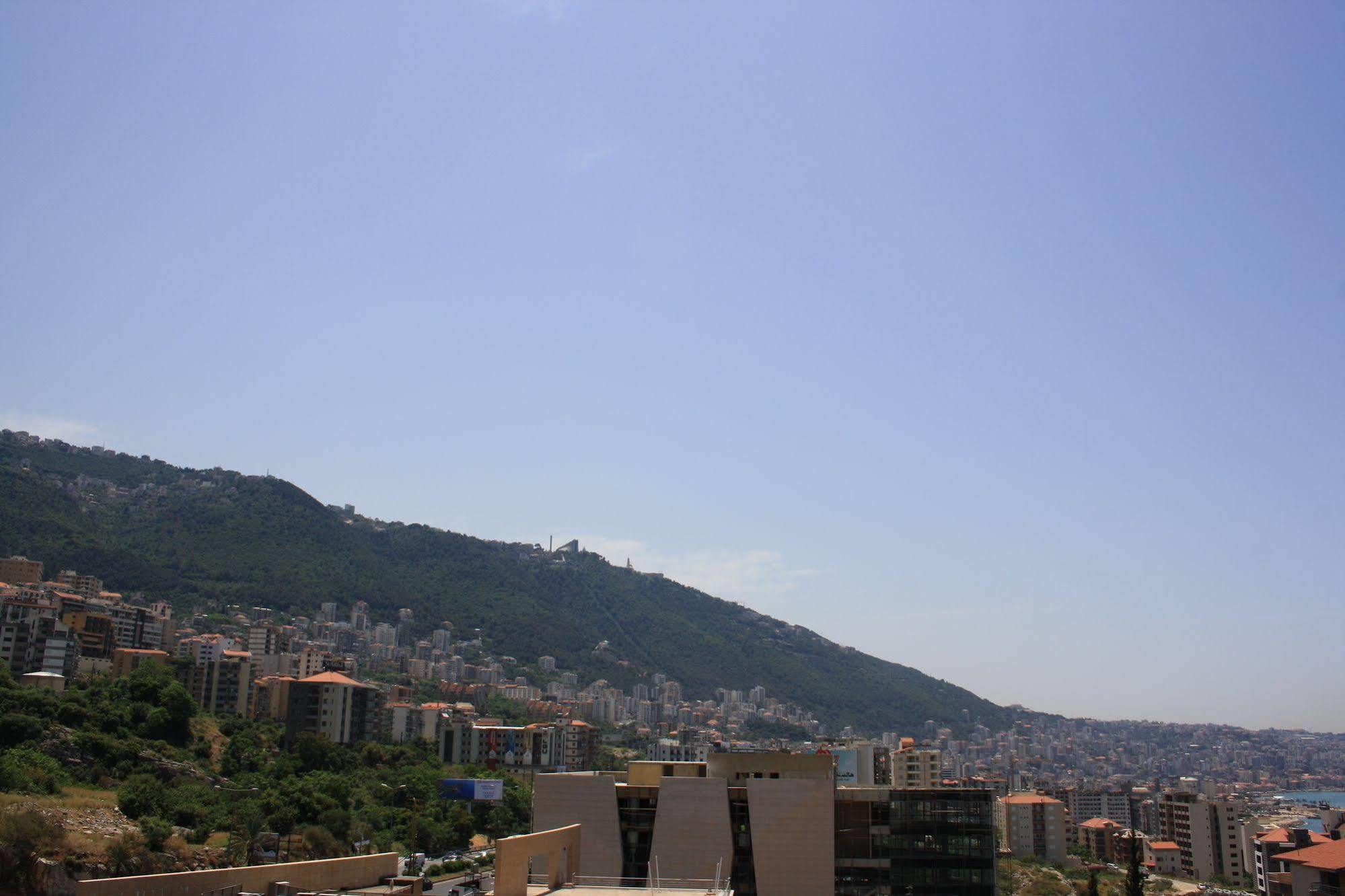 Camelot Hotel Jounieh Eksteriør bilde